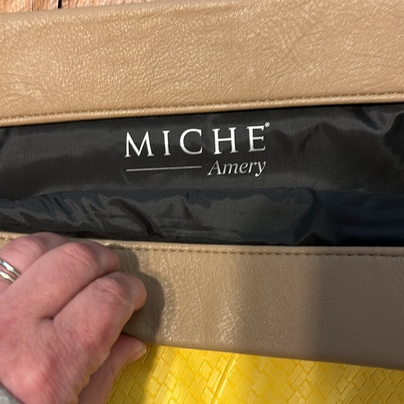 Miche Amery Shell Only Handbag - Picture 5 of 5